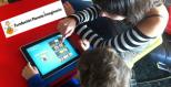 Niño usando AbaPlanet PRO en una tableta