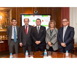 Firma do convenio Fundación Vodafone España - ONCE